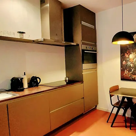 Urban - Peacefull And Cozy Spot In Historical Center Apartament